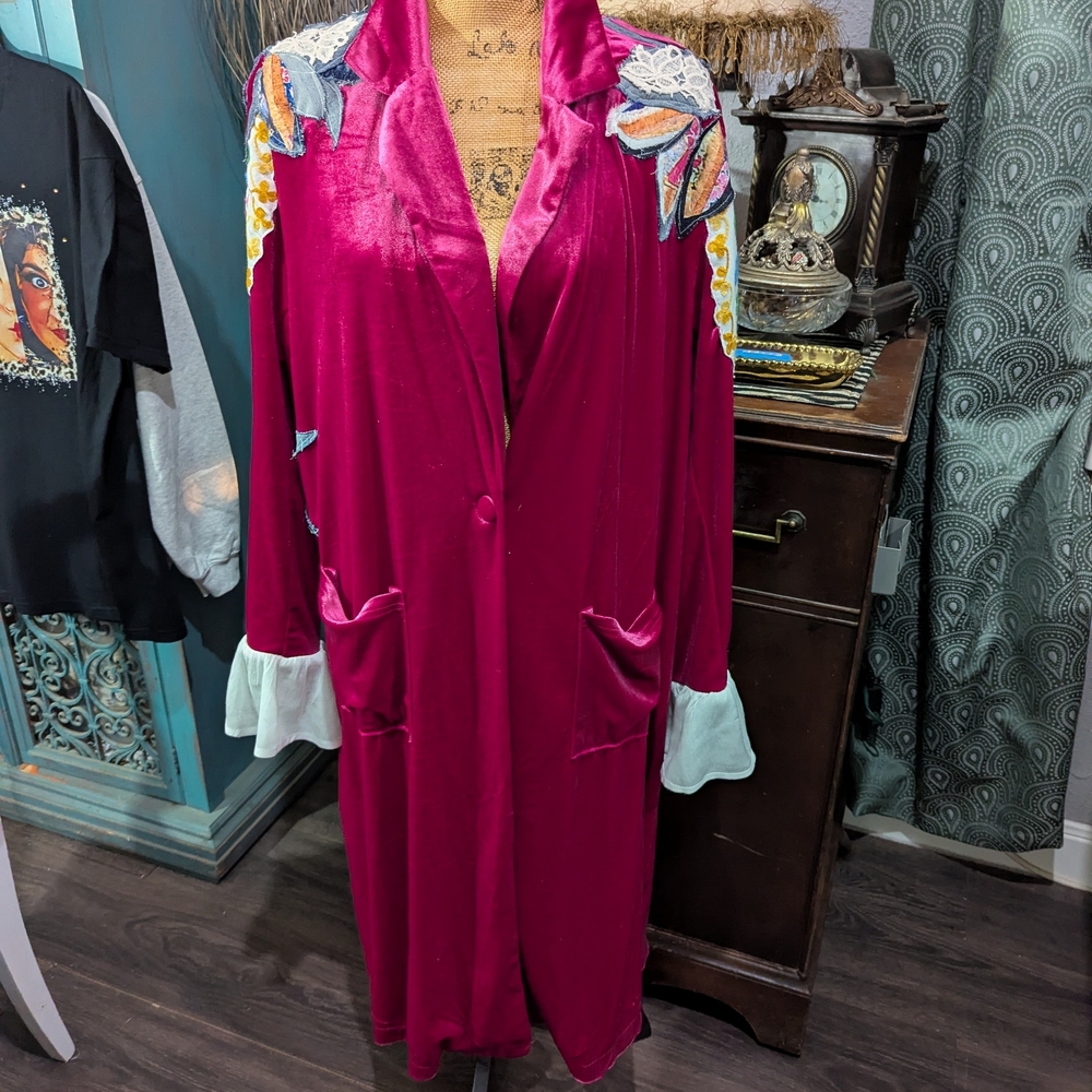 Elegant Women's Velvet Long Duster - Red with Floral Accents